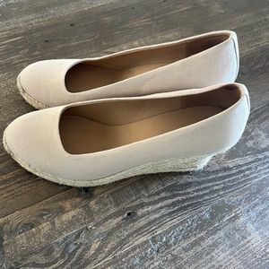 JCrew Size 8 Beige Wedges. In perfect condition